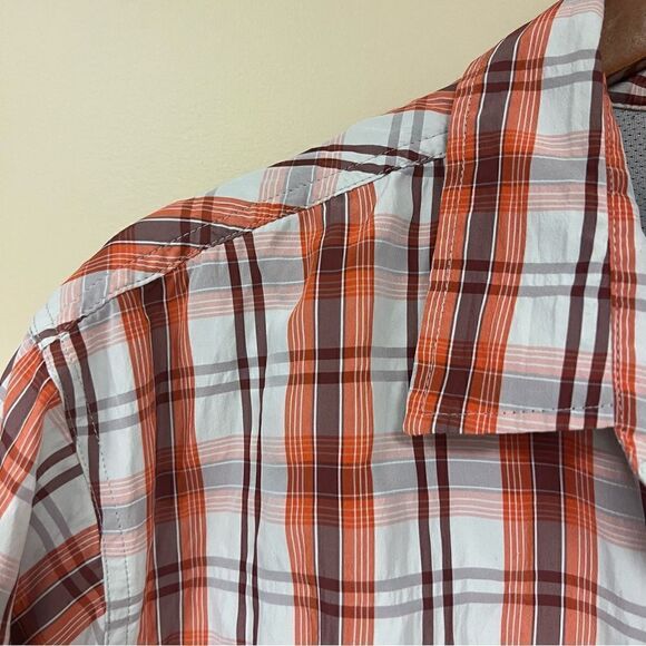 Eddie Bauer lightweight button down   Size XL - Picture 2 of 7